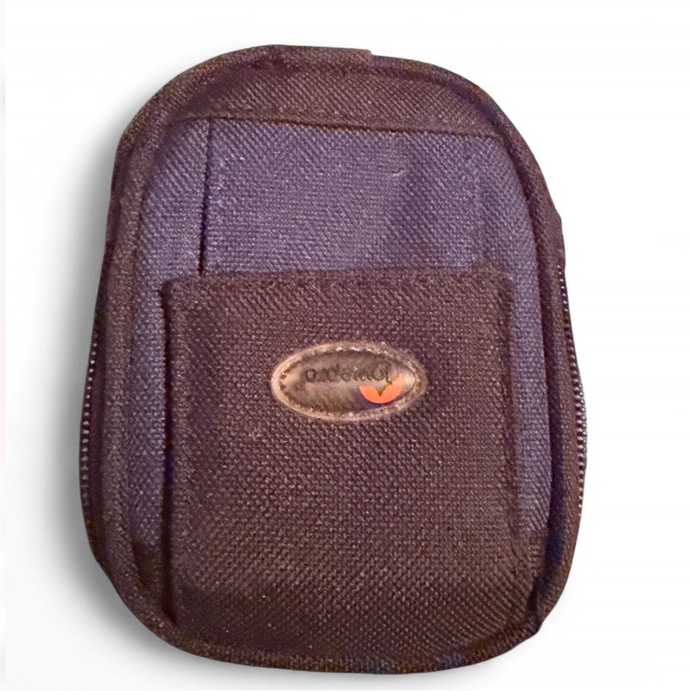Lowpro Black Camera Pouch Case - Compact Accessory - Picture 2 of 4